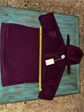 NWT - ANDRÉE BY UNIT Plum Hooded Knit Tunic with Henley Buttons